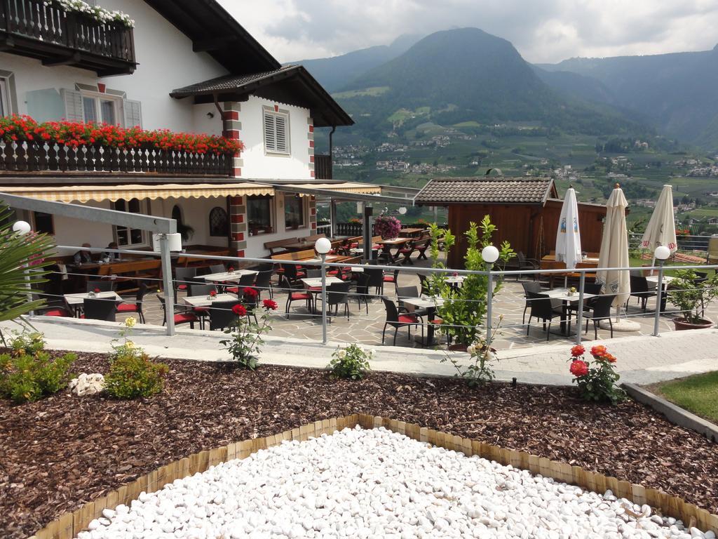 Hotel Garni Schneeburghof Tirolo Esterno foto