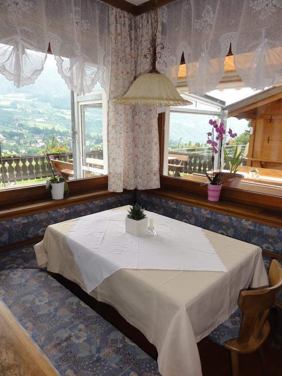 Hotel Garni Schneeburghof Tirolo Esterno foto