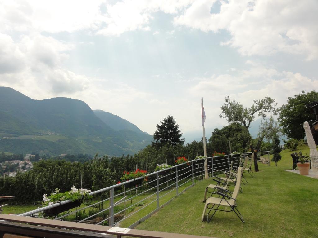 Hotel Garni Schneeburghof Tirolo Esterno foto